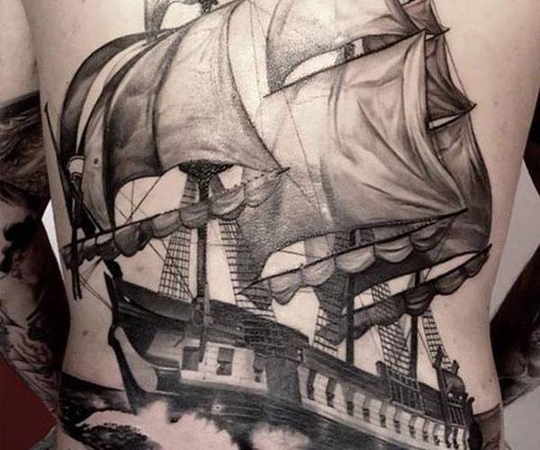 tattoo thuyền buồm độc đáo