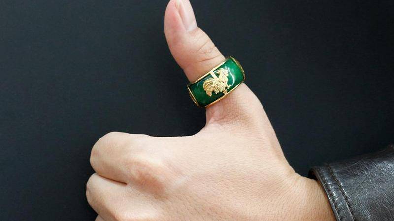 5 loại nhẫn phong thủy nam mệnh Hỏa đẹp, hợp phong thủy 25 Nhẫn phong thuỷ đẹp đính đá hồng cho nam mệnh Hỏa