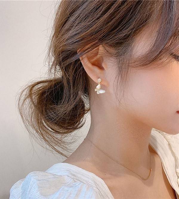 9 đặc điểm của tướng tai phụ nữ giàu có 12 Phụ nữ tai nhỏ có giàu được không?