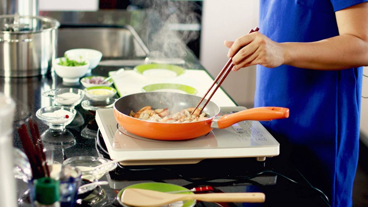 Mơ thấy nấu ăn có điềm gì? Giải mã ý nghĩa giấc mơ chuẩn 100% 9 Ý nghĩa các giấc chiêm bao thấy nấu nướng khác