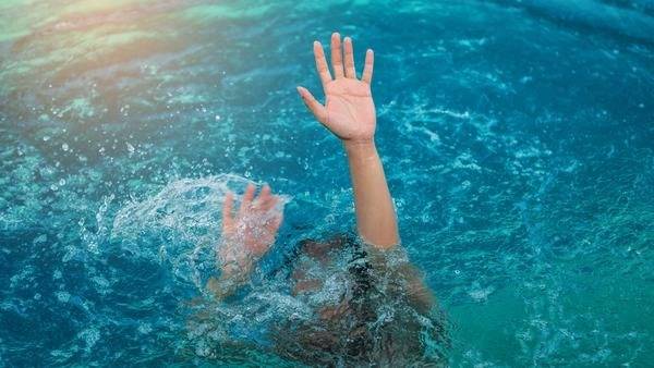 Mơ thấy người chết đuối báo hiệu điều gì? Tốt hay xấu?