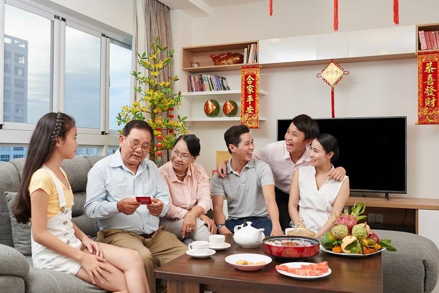 Mùng 1 tết nên làm gì để may mắn? Những điều cấm kị ngày Tết 4 25 gợi ý Mùng 1 Tết nên làm gì để may mắn, an yên cả năm