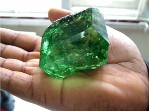 TỔNG QUAN VỀ TSAVOLIT (TSAVOLITE) 1 garnet stavorite